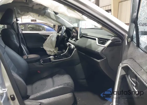 2024 Toyota Rav4 Xle Premium z USA, uszkodzony, nr VIN 2T3A1RFV9RW455690